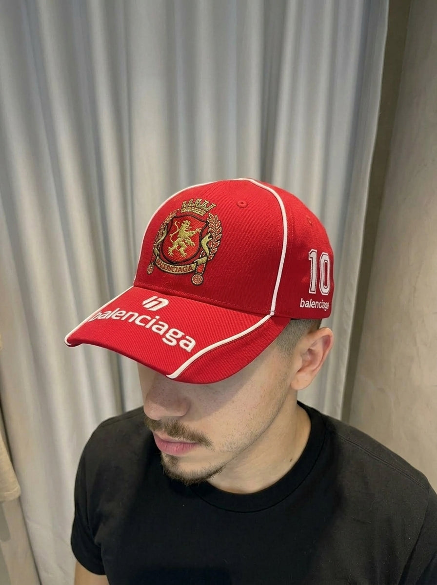Boné balanciaga vermelho