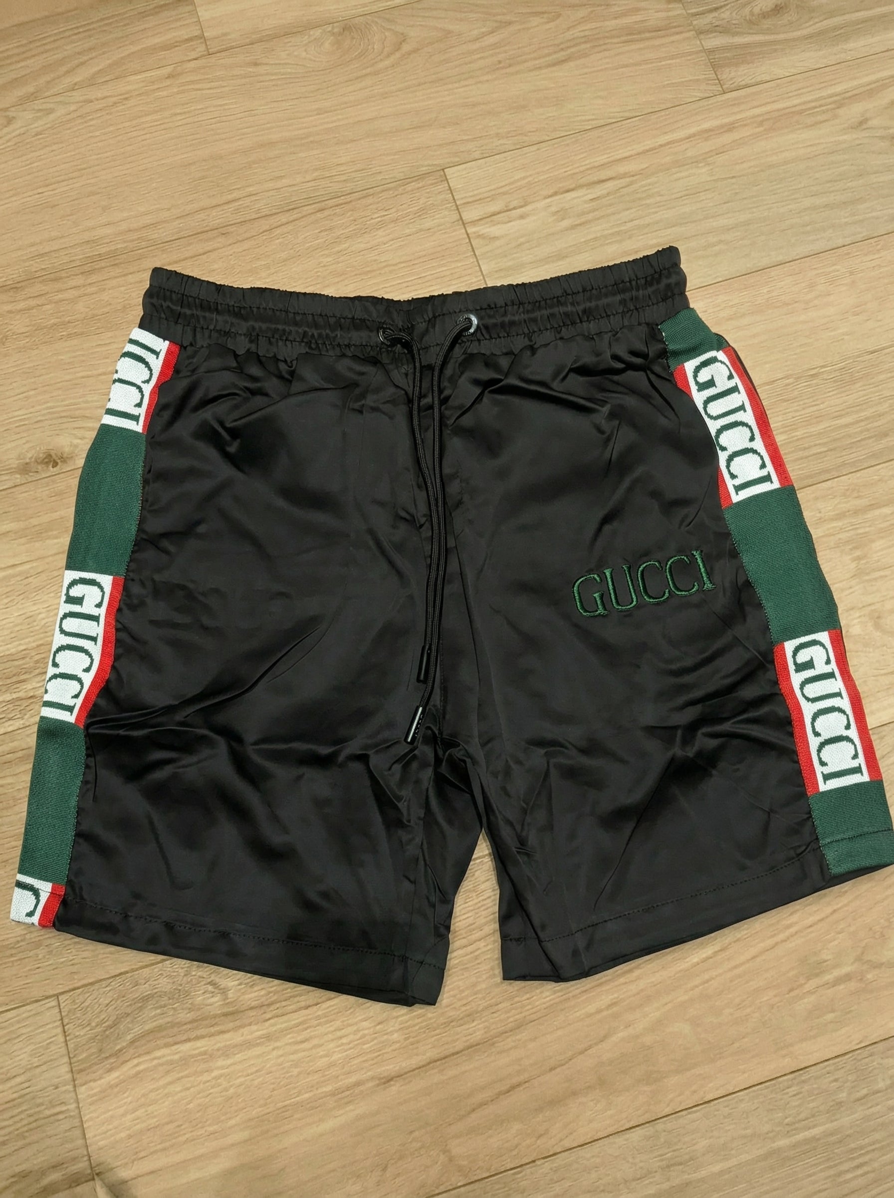 Bermuda Gucci
